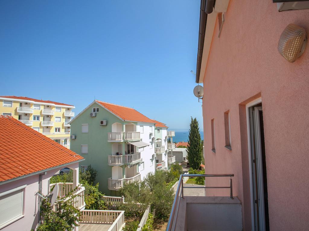 Apartments Kairos Seget Vranjica Buitenkant foto